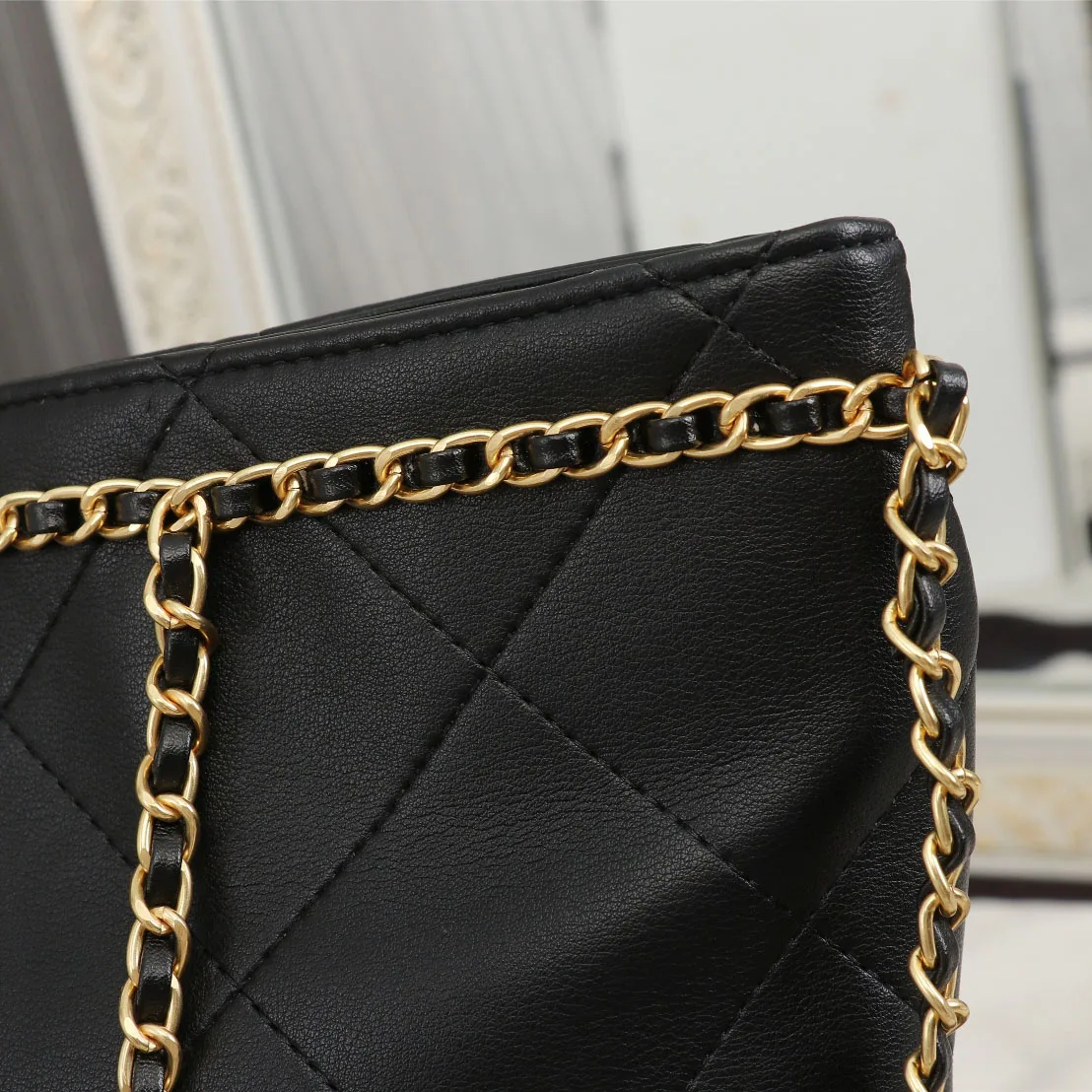 

With Logo Simplicity Chain Fashion Large Capacity Shoulder Bag Diamond Shopping Bag High Quality Cowhide Wearable Soft Leather