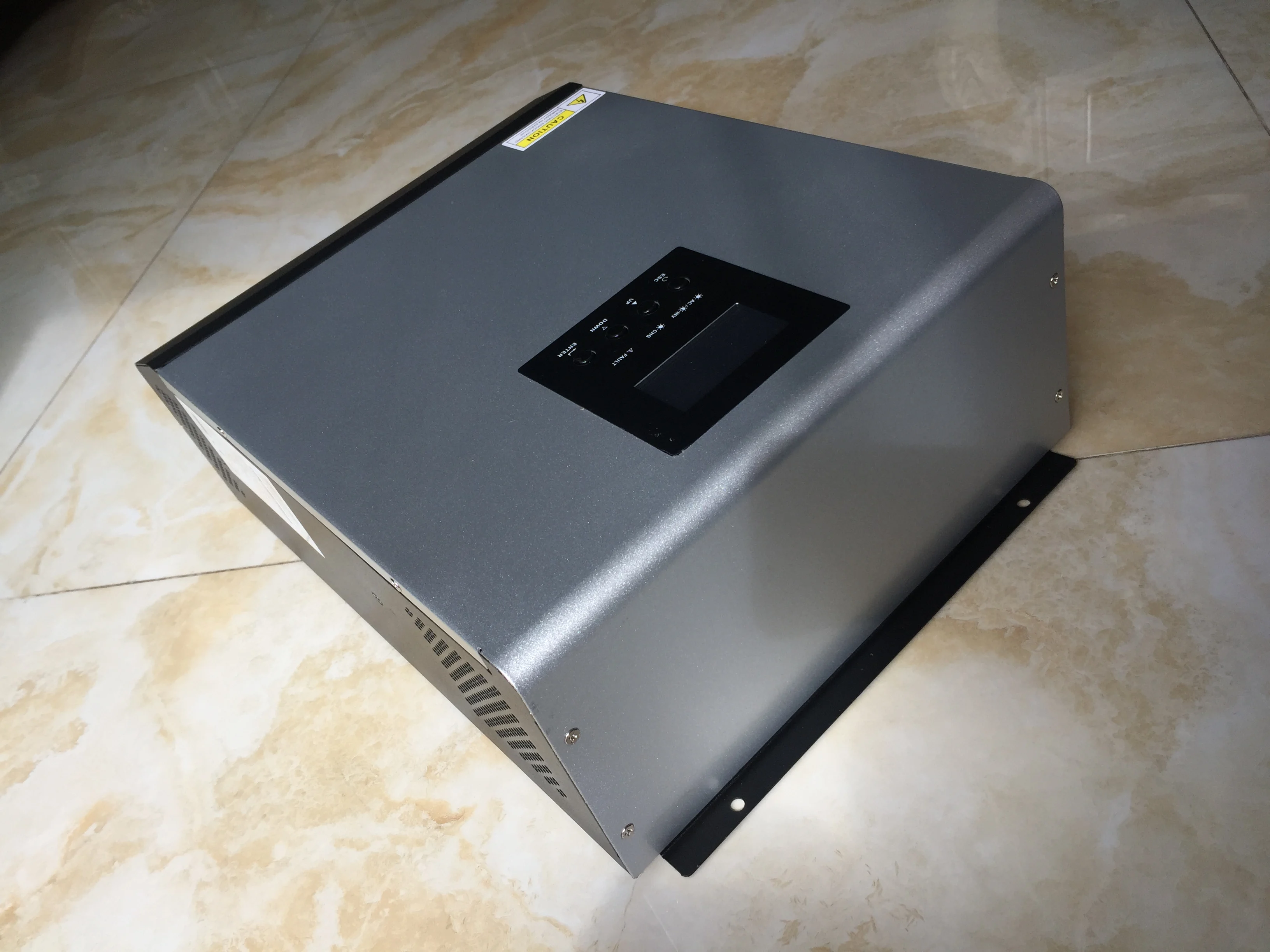 MPPT 3KVA солнечный гибридный немодулированный синусоидальный инвертор 24Vdc to 230Vac