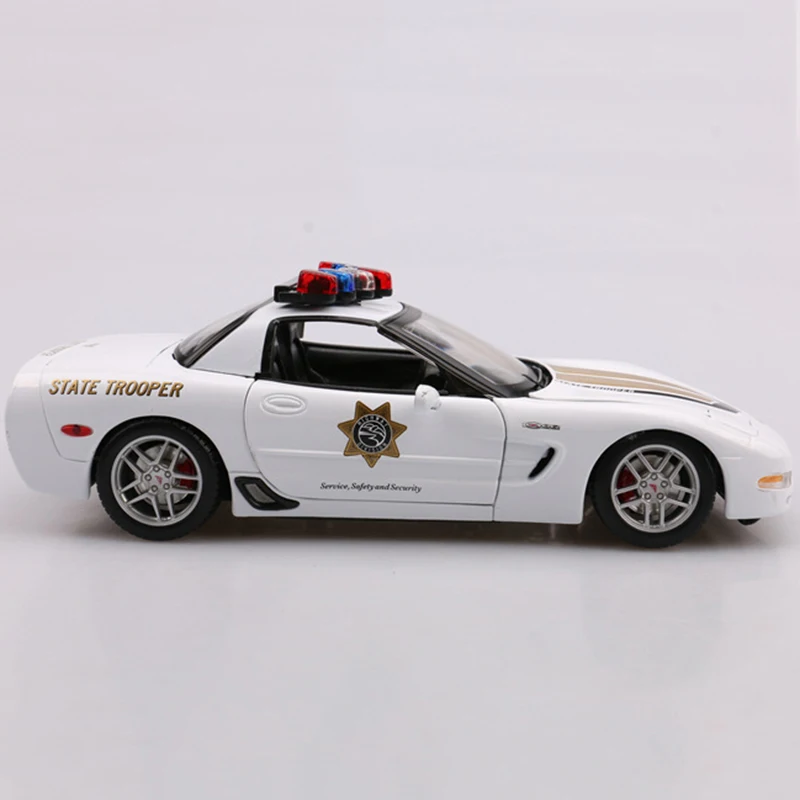 1:18 Литой Сплав Corvette Z06 полицейский спортивный автомобиль модель моделирование