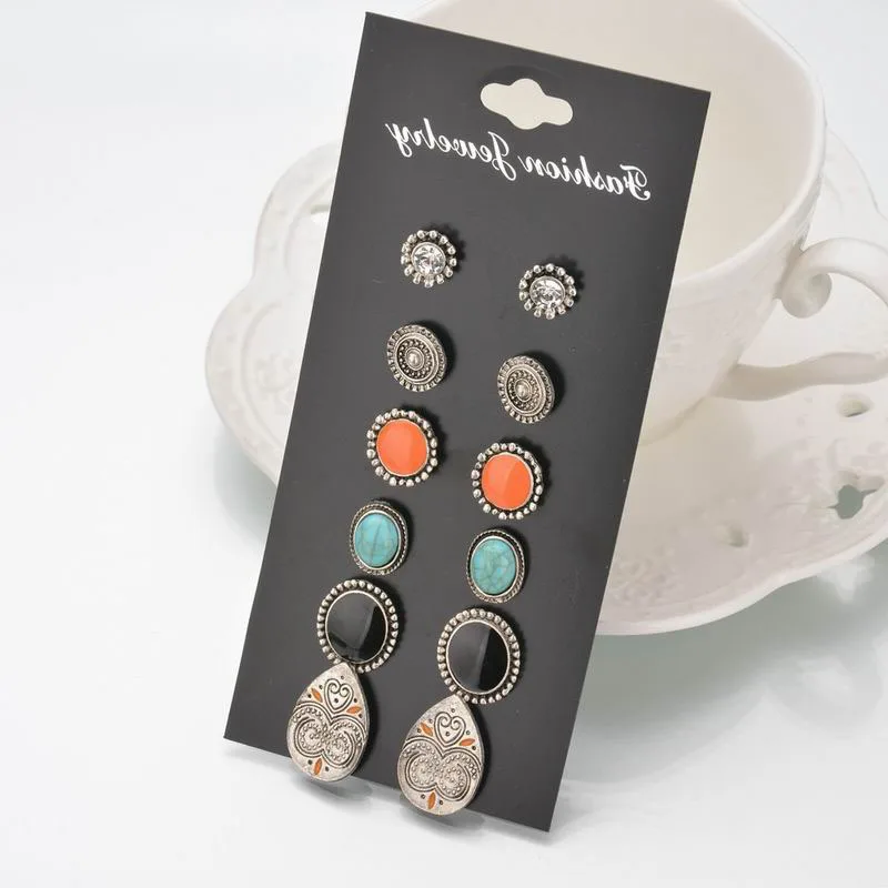 Модные готические серьги гвоздики из сплава с кристаллами геометрические