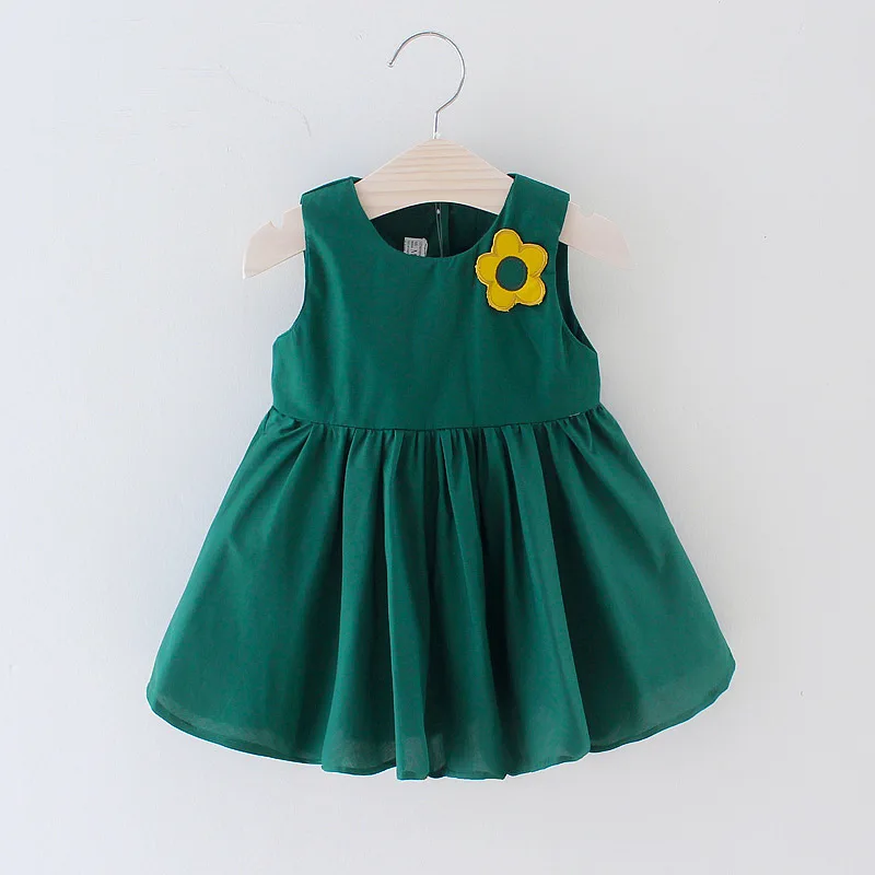 Летнее платье для маленьких девочек из материала на основе хлопка с цветочной