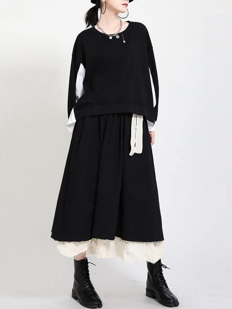 

2021 Autumn Winter New Black White Contrast Sweater Women Fake Two-piece Splicing Shirt Irregular Top Quality Women's Clothes