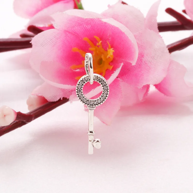 

Hot S925 Sterling Silver Diamond Key Jewelry Charms Beads