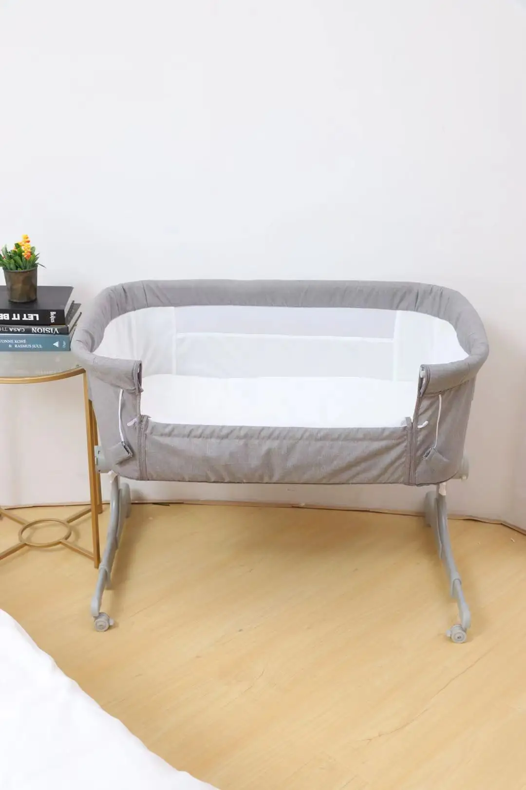 

LazyChild Infant cradle Baby Crib Multifunctional Bed with Wheels Foldable Bedside Bed Shaker Newborn Cradle Portable Baby Cot