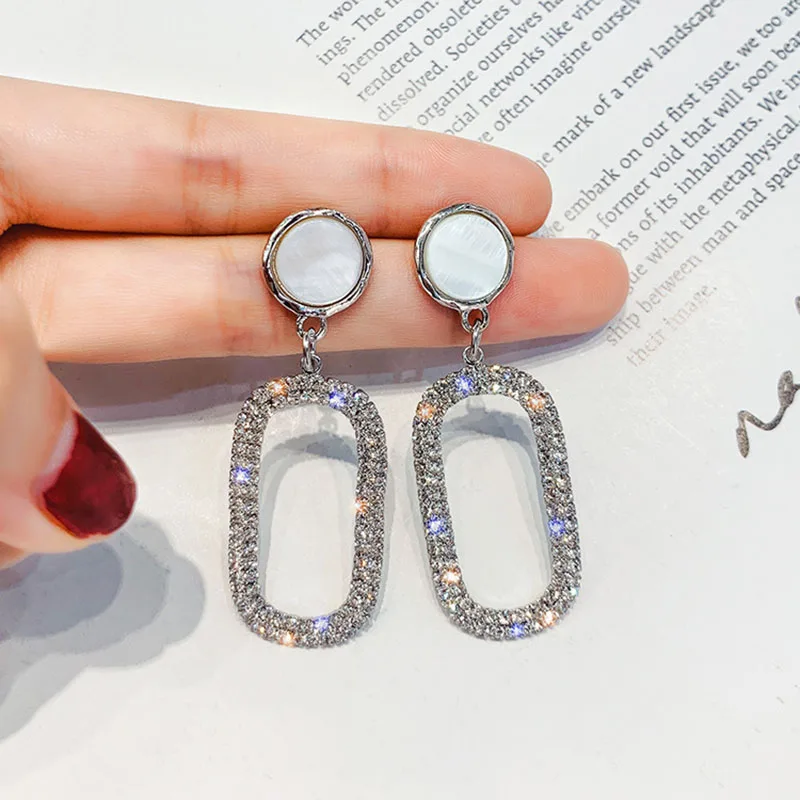 Серьги подвески женские геометрической формы золотистого цвета|Серьги-подвески|