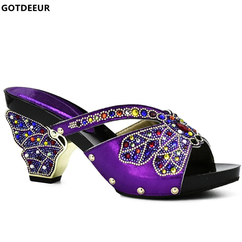 Новинка Пикантная женская обувь Вечерние свадебные туфли Украшенные стразами