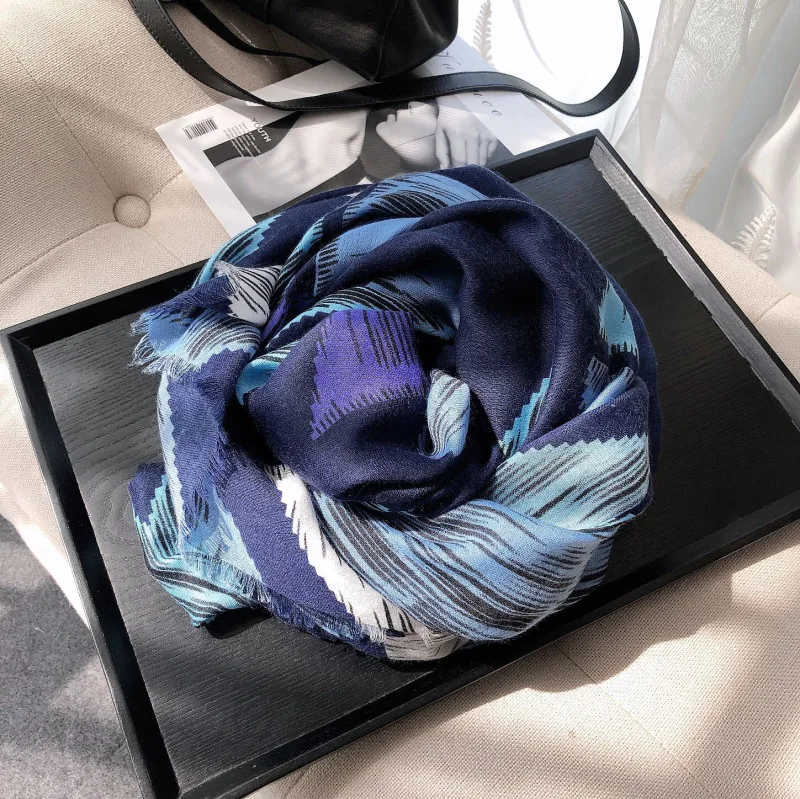 Синий женский хлопковый и льняной шарф теплая шаль с геометрическим узором со