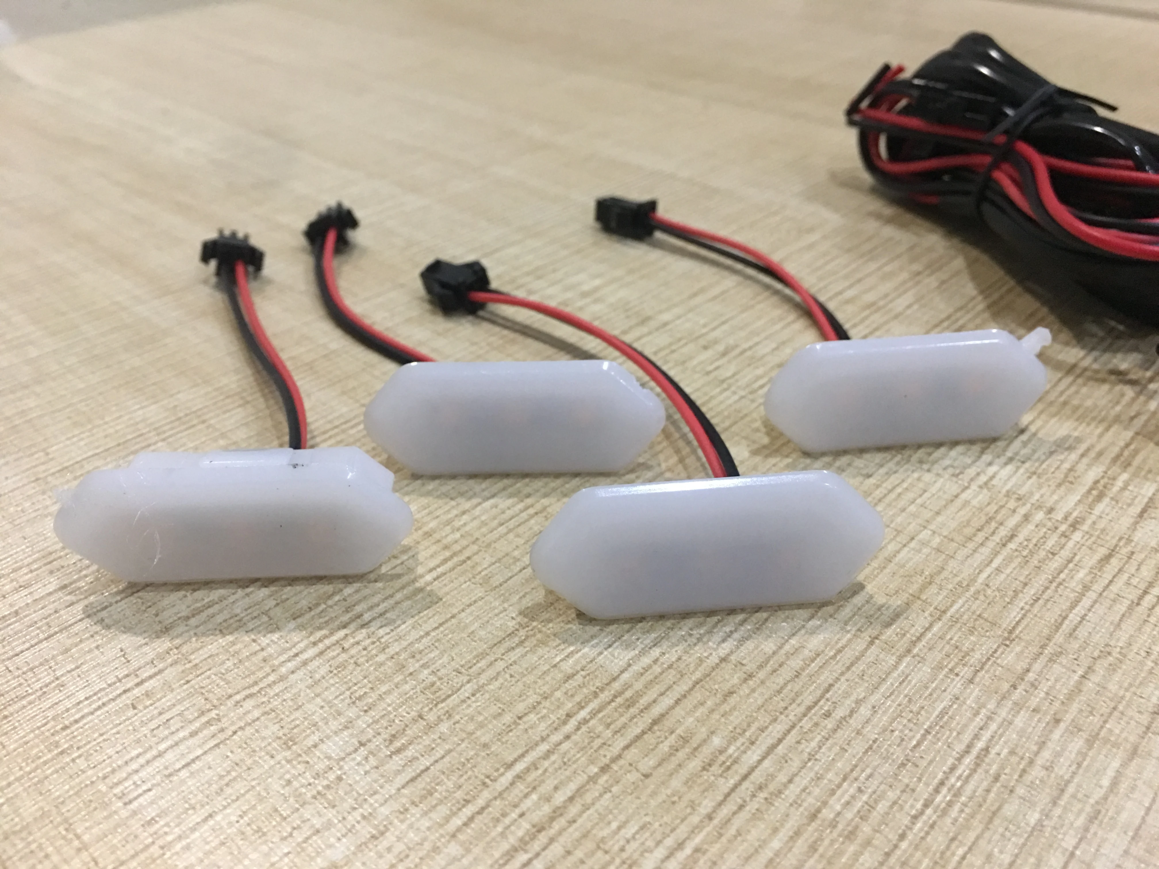 

4 шт. один комплект светодиодсветодиодный желтых световых сигналов для Ford Ranger T7 2015-2018