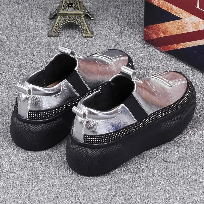 

Spring Women Rhinestone Platform Loafers Ladies Patent Leather Comfort Soft Moccasins Nursing Slip On Silver Black Casual Shoes