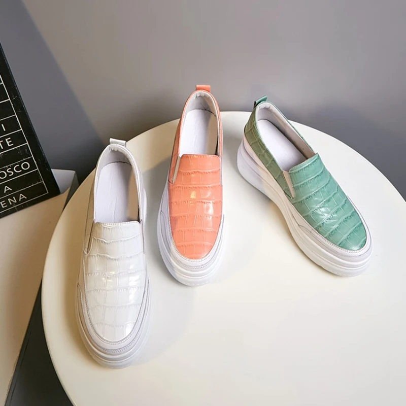 

Vichelo Hot 2020 full grain leather round toe med heel three colors high quality loafer elastic band women vulcanized shoes L51