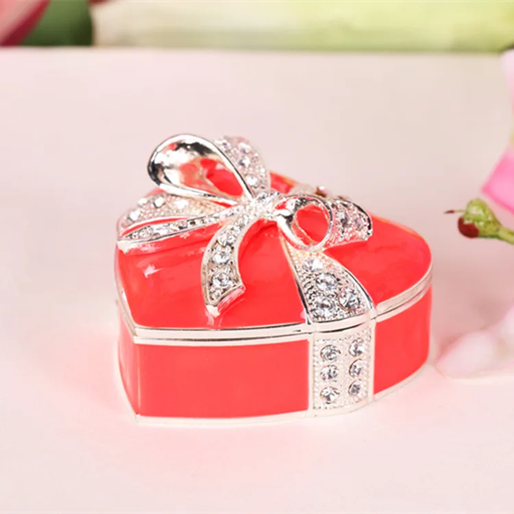 

Creative Metal inlayed diamond earrings ring box European creative exquisite small jewelry box wedding girls' day jewelry packa