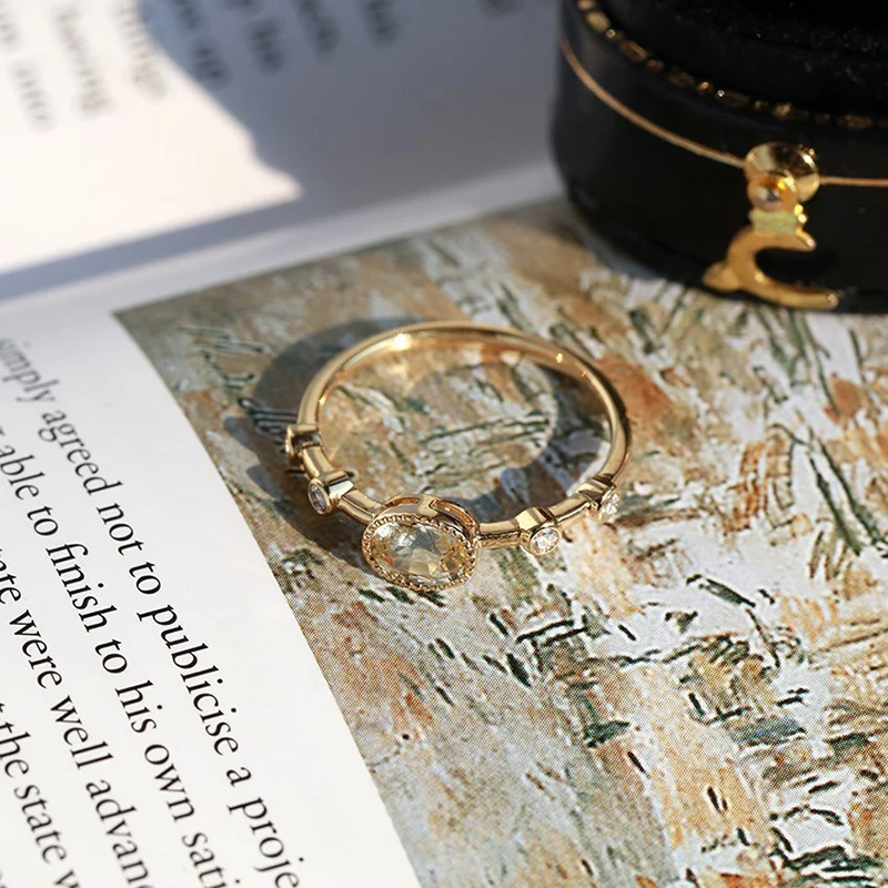 Женское кольцо из серебра 925 пробы овальное Золотое для помолвки фианит