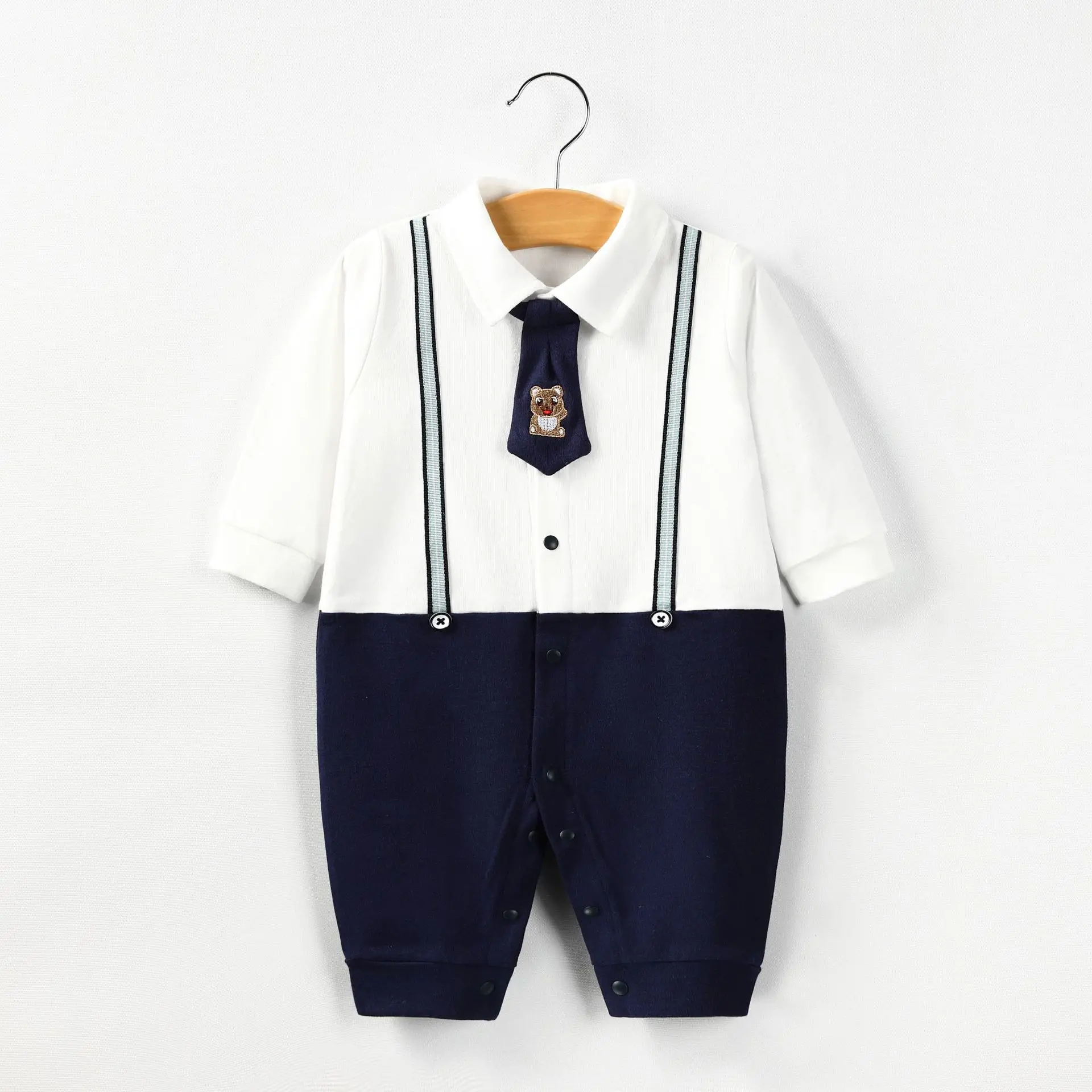 

Newborn baby clothes wholesale newborn one-piece clothes baby climbing clothes Harbin clothes autumn cotton