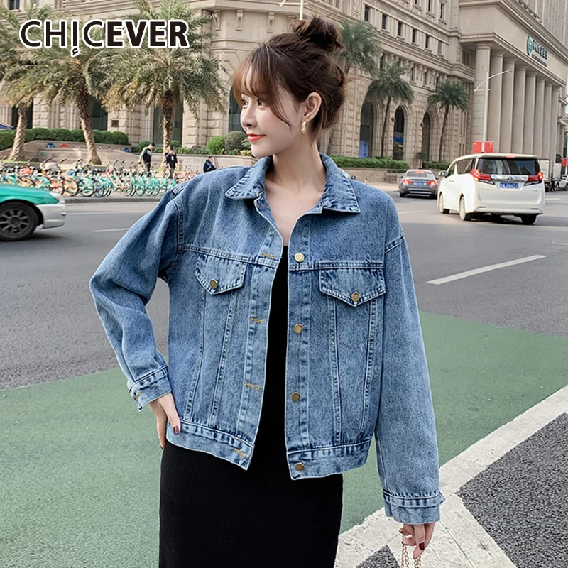

CHICEVER синего цвета для девочек; Однотонные куртки для женщин с длинным рукавом свободные карманы негабаритные повседневные джинсовые пальт...