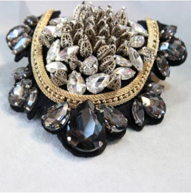 Модная брошь в стиле панк для костюма с кристаллами и кисточками значок на плечо