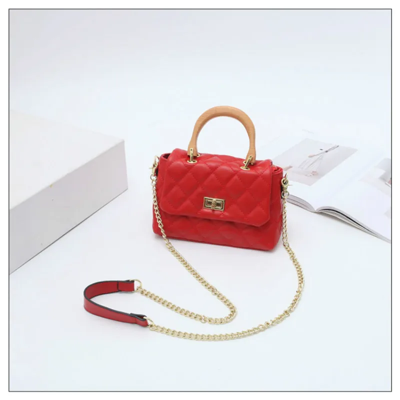 2019 Новая мода дикая мягкая кожа маленькая квадратная сумка цепь из ромбов | Багаж