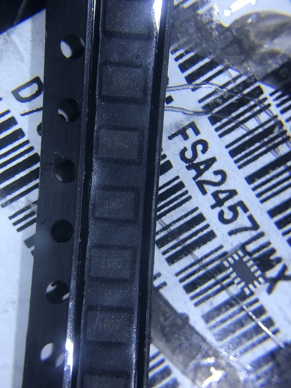 

5 шт. FSA2457UMX FSA2457 совершенно новый и оригинальный чип IC