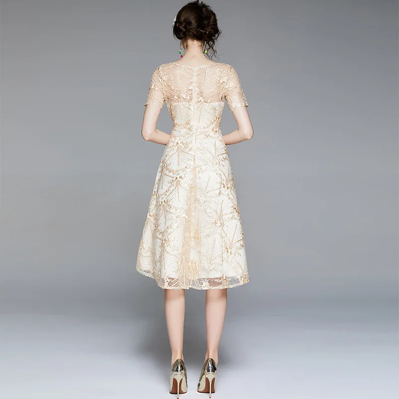 

High-End Embroidery Dress Female 2021 Round Neck Short Sleeves Pleated Slim Large Swing Midi Dress Mesh Fairy Dresses Summer