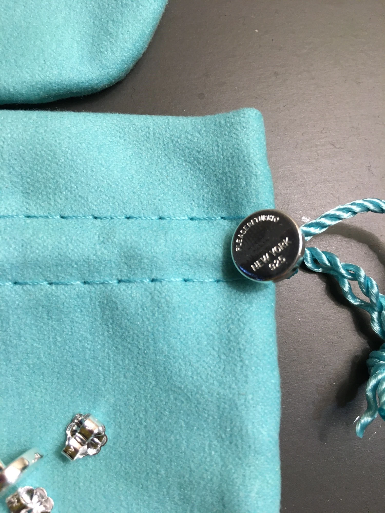 

925 sterling silver letter hand-cut classic round stud earrings for women