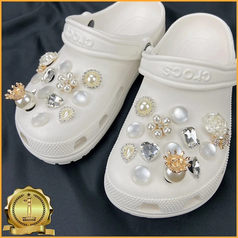 Pearl Crown Rhinestone Croc Charms Designer DIY Gem Shoe Decoration Charm for CROC Jibb Clogs Kids Boys Women Girls Gifts