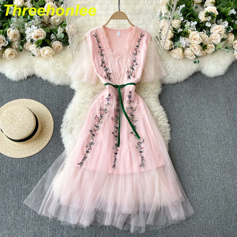 

2021 Summer New Fashion Black/Pink Mesh Embroidered Midi Dress Women Sweet Square Collar Short Sleeve High Waist Vestidos Female