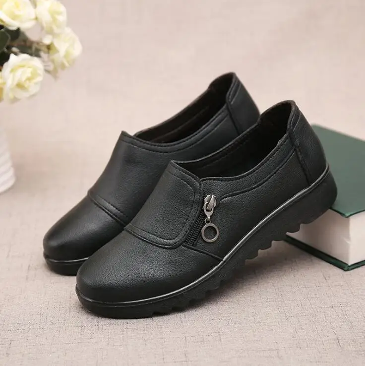 

2020 fashion soft leather round head women's flat ladies casual side zipper Oxford shoes new single mother shoes