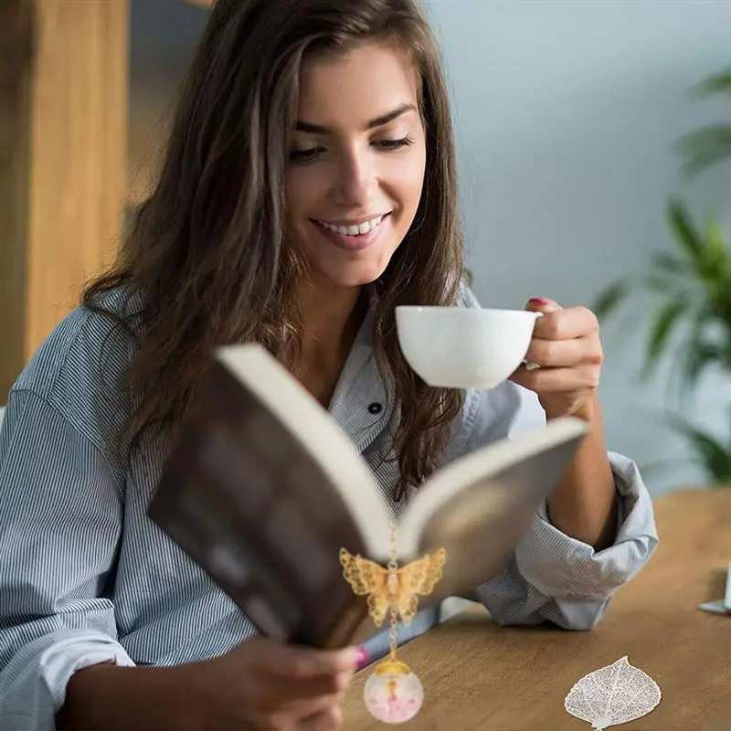 

4pcs Chinese Style Bookmark Metal Leaf Feather Shape Page Marker Bookmark