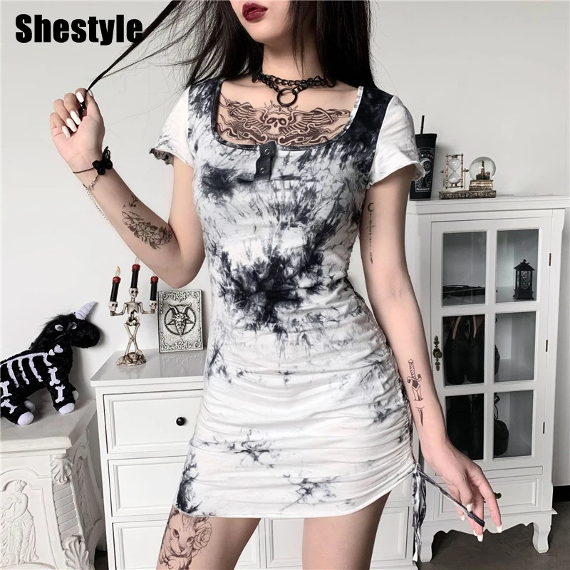 

Shestyle Tie Dye Printed Gothic Dresses Women Drawstring Short Sleeve Asymmestrical Button Sqaure Neck Slim Ruched Sheath 2021