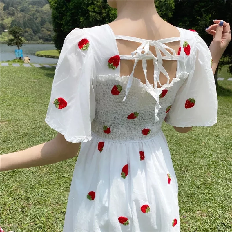 

New Strawberry Dress Embroidery Puff Sleeve Dress Women Vintage A-line White Square Neck Beach Dresses