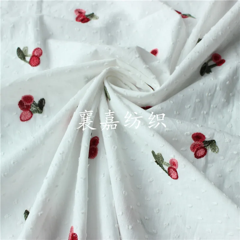 Хлопковая ткань с вышитыми вишнями для шитья платьев юбок занавесок жаккардовых