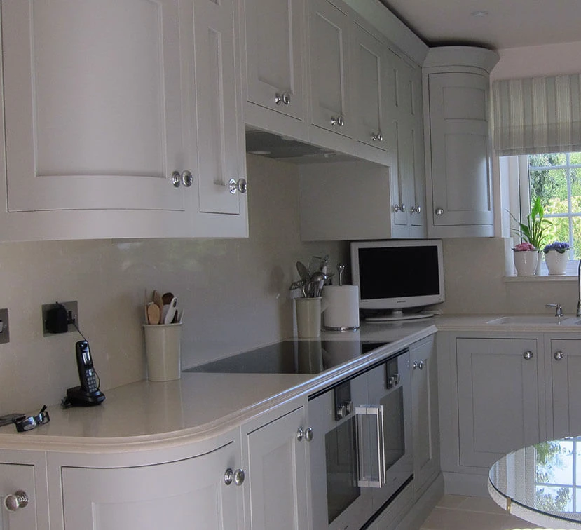 Кухонный шкаф из массива дерева в американском стиле | Обустройство дома