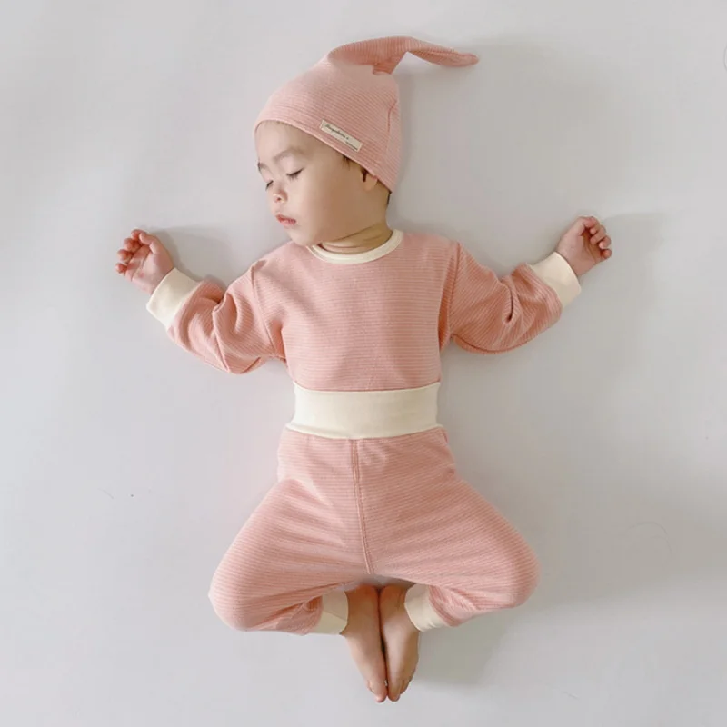 2021 nuevo oto&ntilde;o ni&ntilde;os pijamas para chicos y chicas 3-pcs conjuntos Color caramelo Bodi de manga larga + polainas + gorra de algod&oacute;n reci&eacute;n nacido Ropa E0318-3