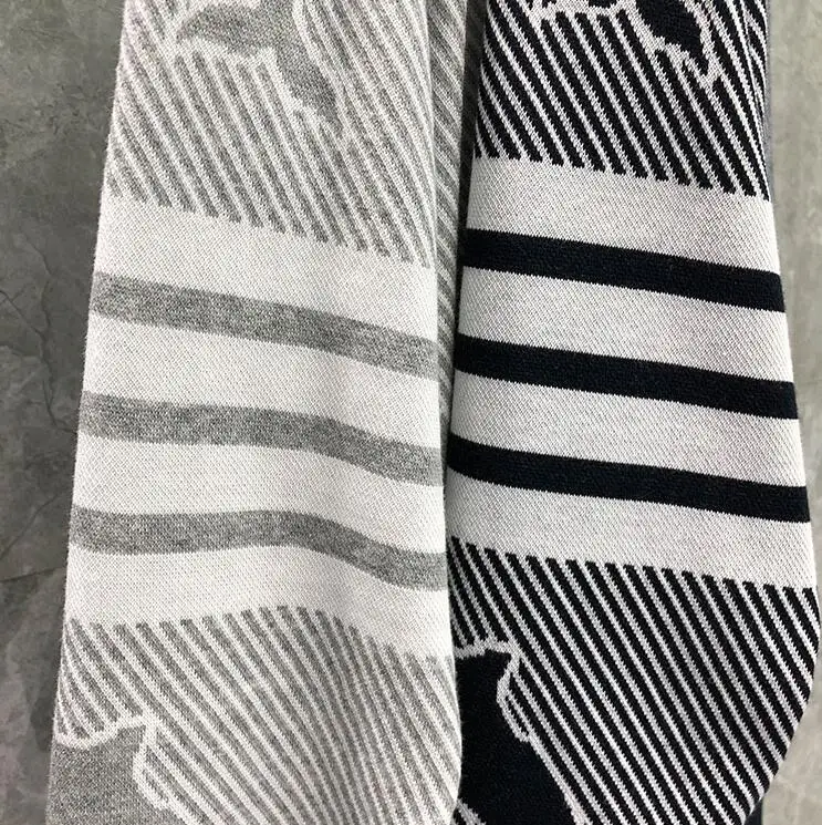 

2021 Fashion TB THOM Brand Spring Autumn hooded Clothing Dolphin Pattern Jacket Men Sweatshirts Pullover Casual Sportswear Coat