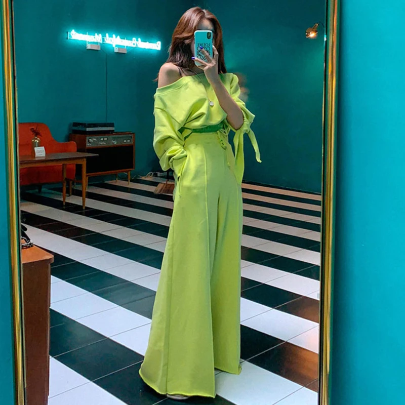 Женский костюм из двух предметов топ с открытыми плечами и широкие брюки высокой