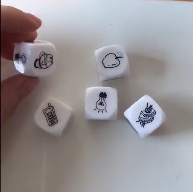 Настольная игра История паззл с игральными кубиками рассказывающая история