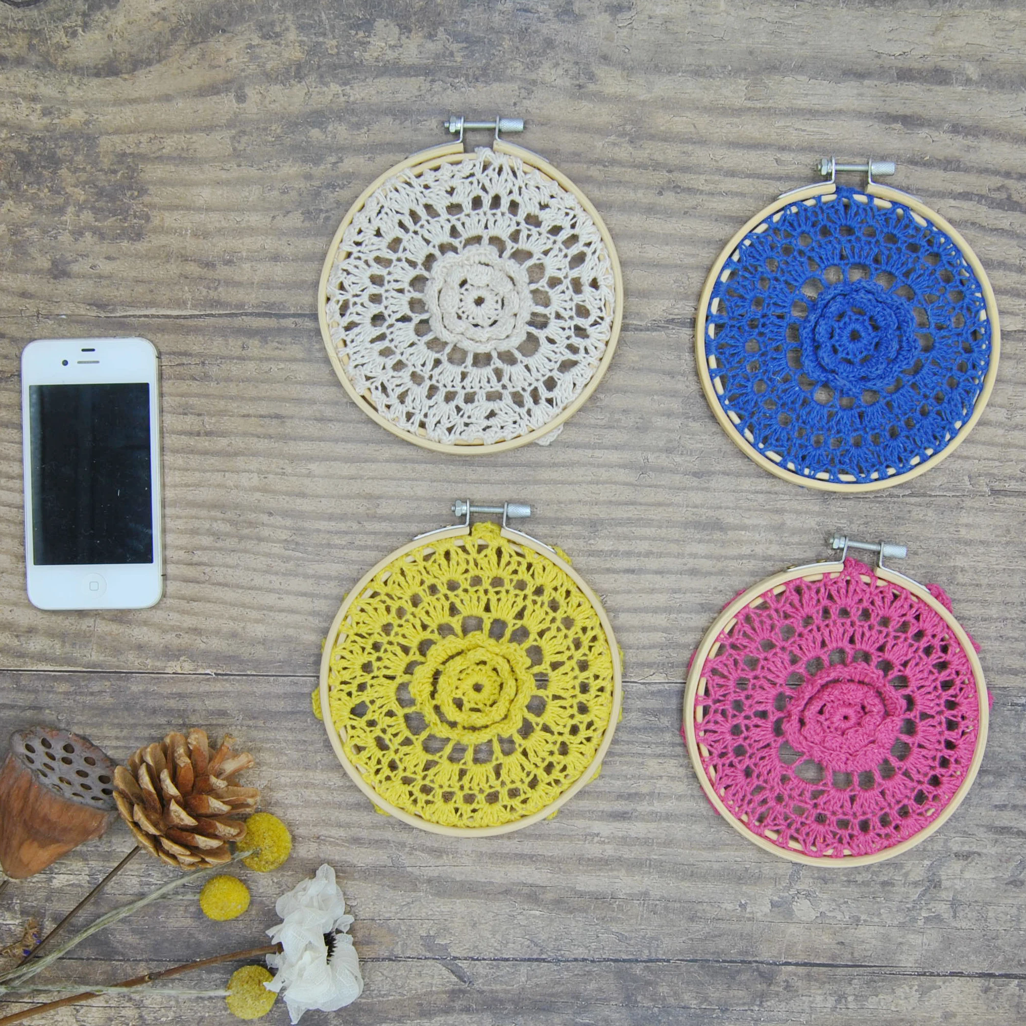 

Nordic handmade macrame dreamcatcher Woven knitted wall hanging tapsey Room decoration Farmhouse decor No.B004 diameter 13cm