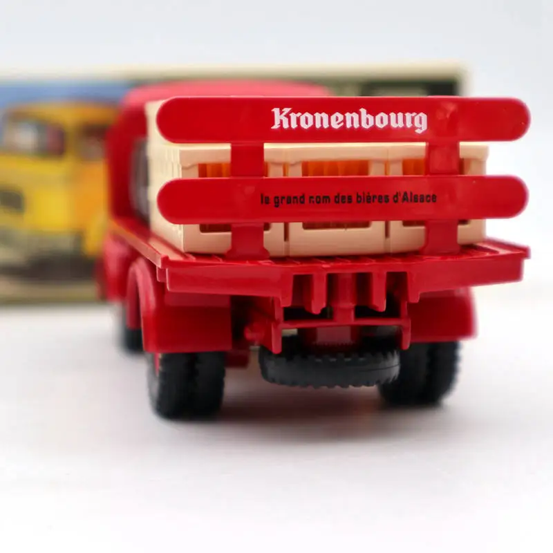 Атлас Dinky toys 588 Plateau Brasseur Berliet GAK Camion Red Diecast коллекция моделей| |