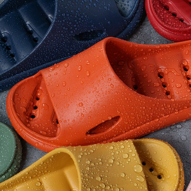 

Women Slippers Summer Indoor Home Shoes Female Soft EVA Hole Leaking Bathroom Slides Couple Household Anti-slip Sandals Slippers