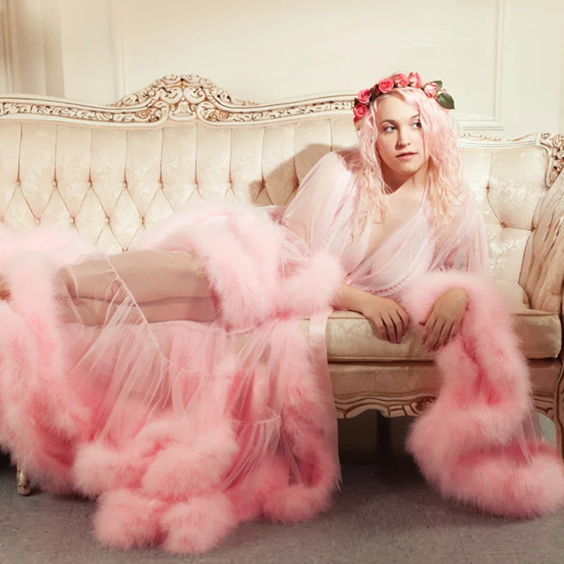 

Pink Faux Fur Long Sleeve Women Dress Robes Winter Sexy Kimono Pregnant Party Sleepwear Women Bathrobe Sheer Nightgown Robe