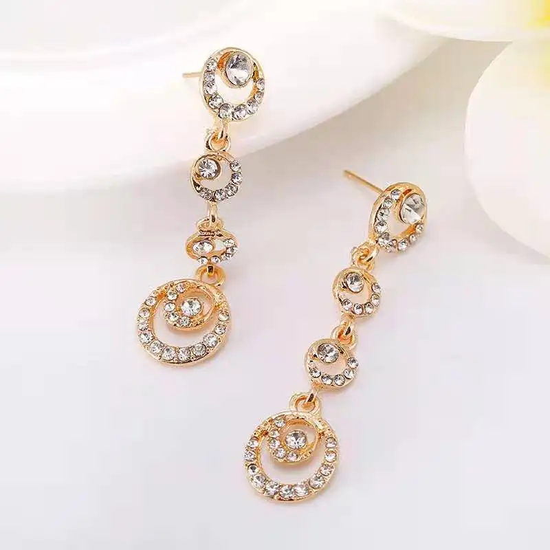 

European and American fashion crossover round flash diamond earrings, earring accessories