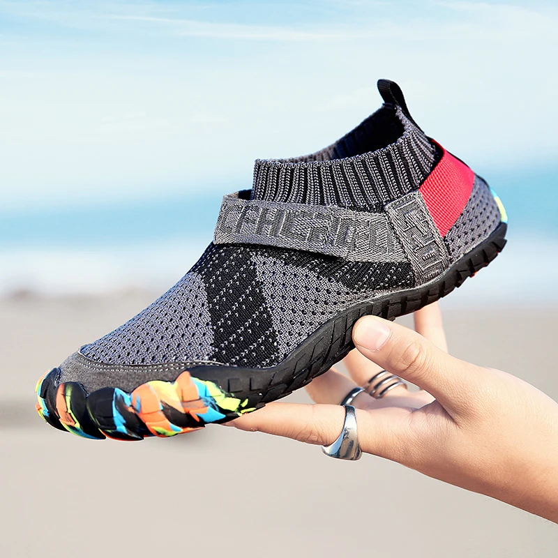 

BarefootSwimming Shoes Men's And Women's New Shoes Breathable Hiking Beach Sneakers Quick Drying River Sea Water FishingSneakers
