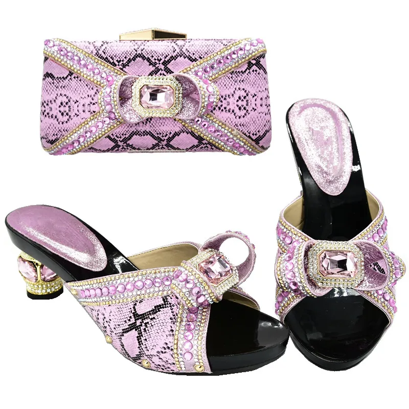 Новинка комплект из туфель и сумочки в итальянском стиле для свадьбы модные