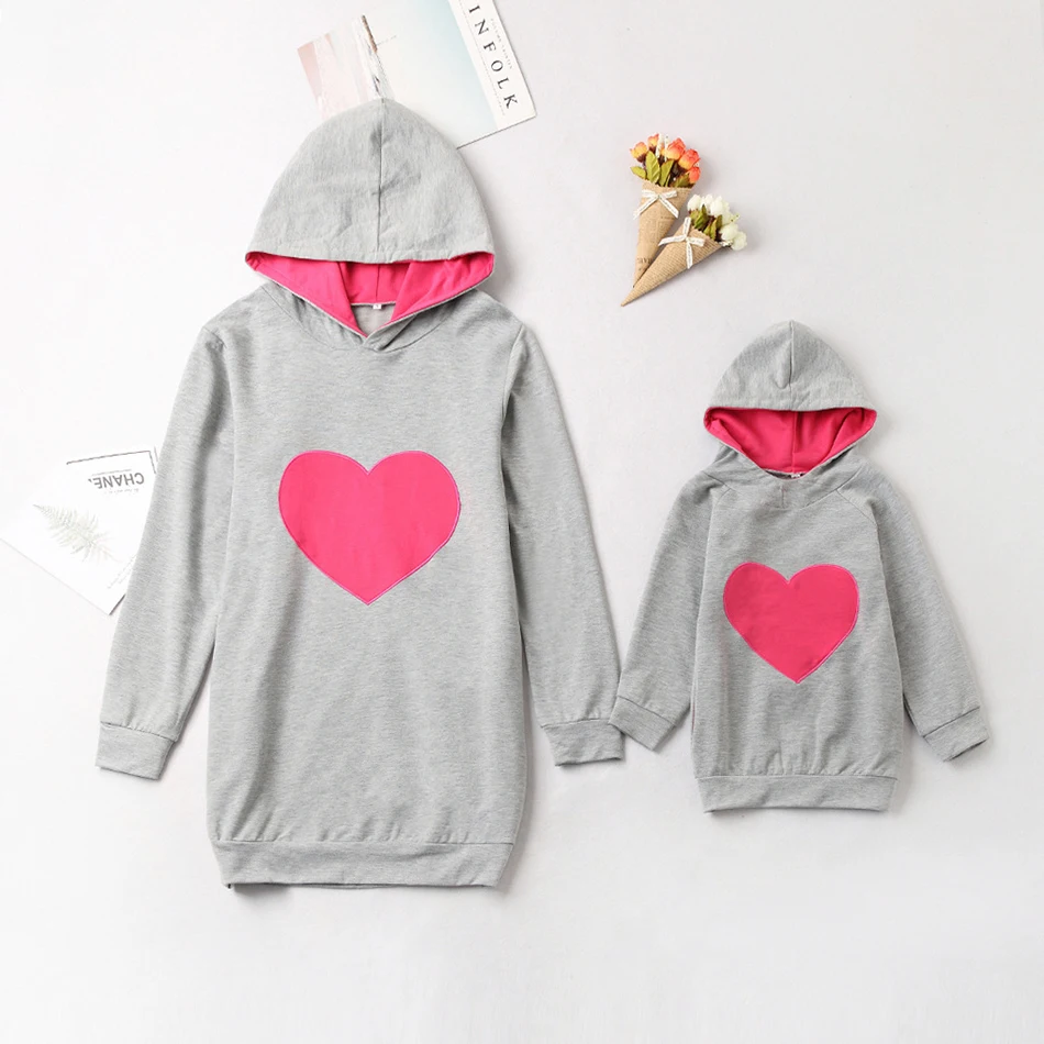 

Love Print Mother Daughter Hoodies Long Sleeve Mommy and Me Hooded Sweatshirt Kids Pullover Girl Family Matching Clothes