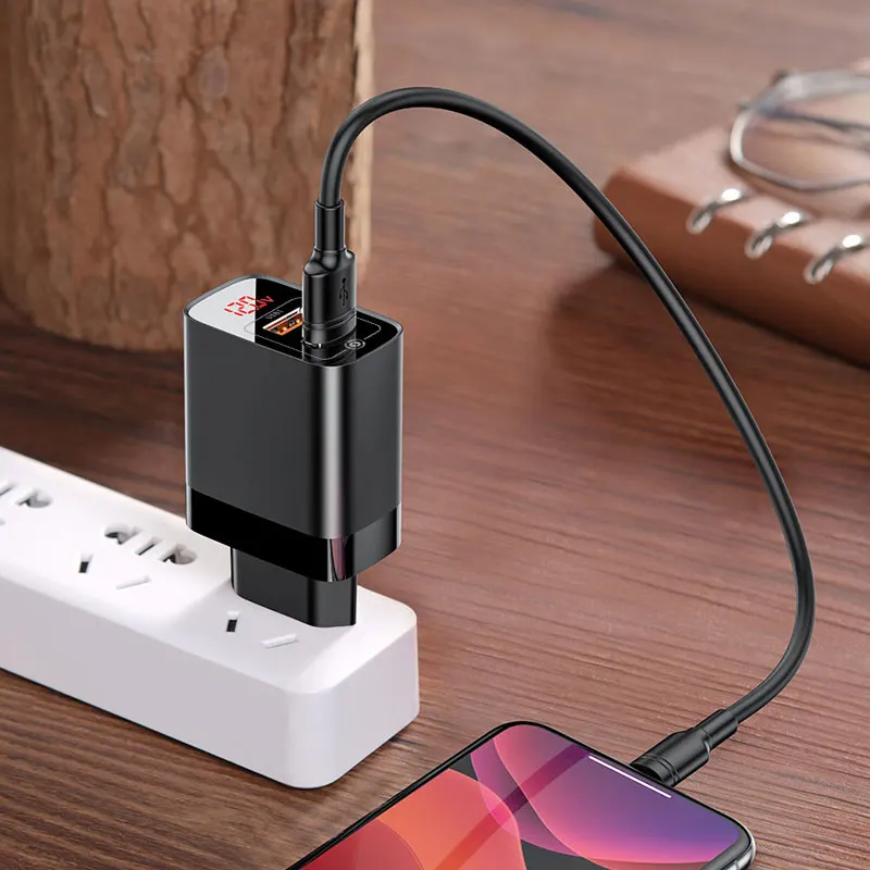 Baseus USB зарядное устройство Быстрая зарядка 3,0 для iPhone samsung huawei 18W Быстрое настенное зарядное устройство цифровой дисплей телефон зарядное устройство адаптер