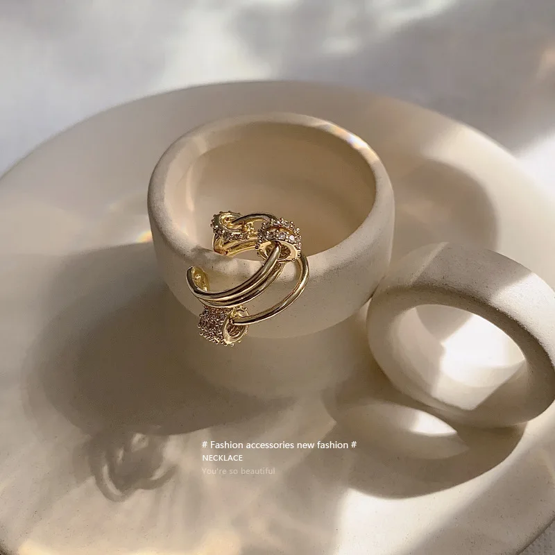 

Brand new simple and stylish personality micro diamond net celebrity non-hole design ear clip earrings