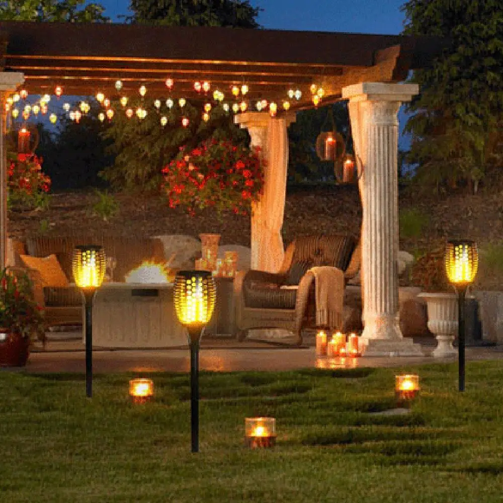 Светодиодный уличный светильник на солнечной батарее с защитой от воды IP65