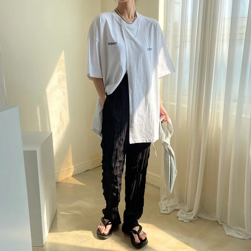 

Korejpaa Women T-Shirts 2021 Summer Korean Niche Round Neck Letter Printing Irregular Slit Loose Casual Short-Sleeved Pullovers