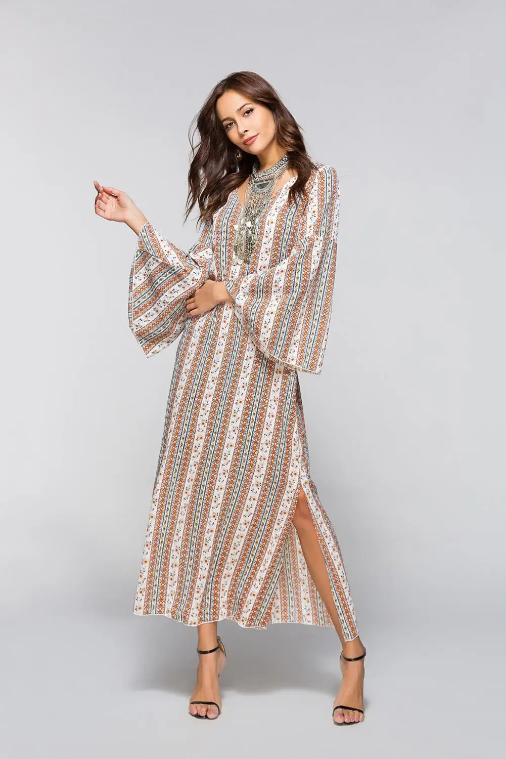 

Print V-neck Robe African Women Dress Indie Folk Flare Sleeve Loose Maxi Dress