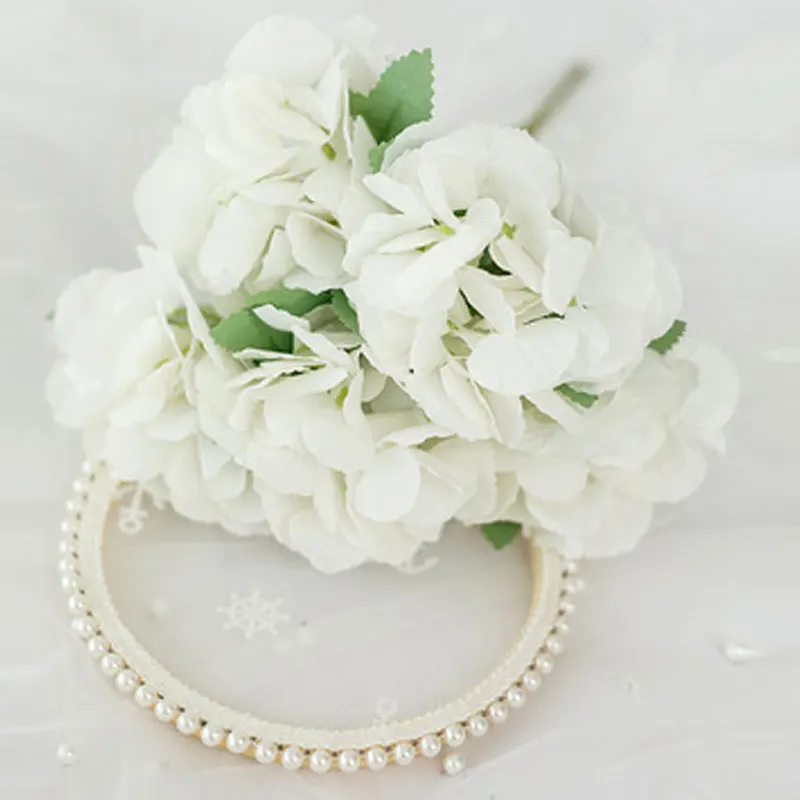 

High-end imitation creative fake flower bouquet silk flower home wedding holding decorative flowers
