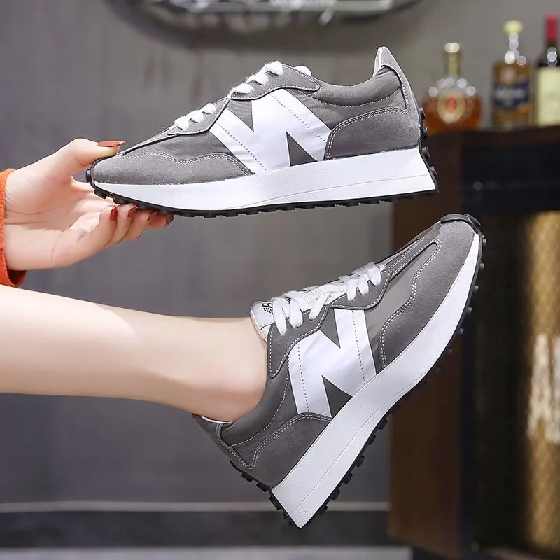 

Women Shoes 2021 Designer Sneakers Casual Sports Shoes Female Fashion Lace Up Leisure Woman Shoes